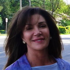 Hilary Farr