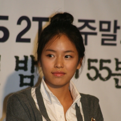 Hong Ah-reum Autograph Profile