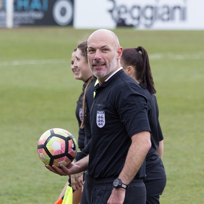 Howard Webb Autograph Profile