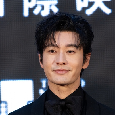 Huang Xiaoming Autograph Profile