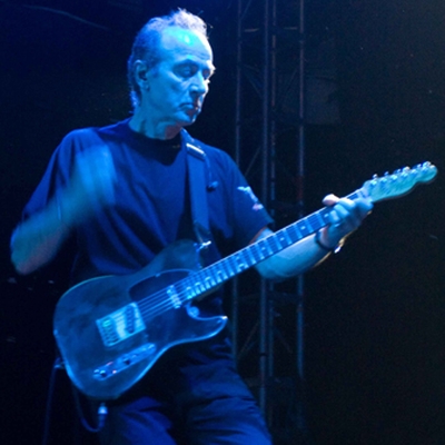 Hugh Cornwell Autograph Profile