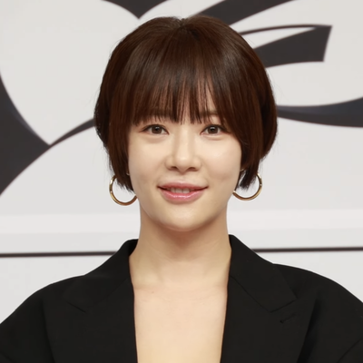 Hwang Jung-eum Autograph Profile