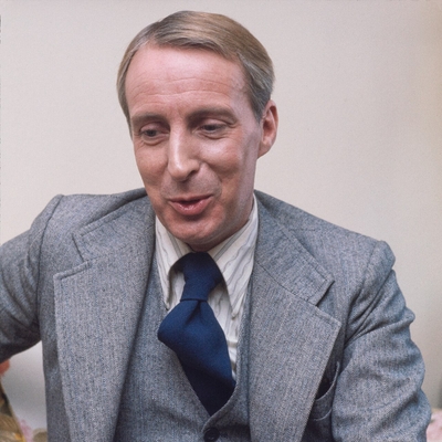 Ian Richardson Autograph Profile