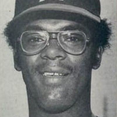 Ike Hampton Autograph Profile