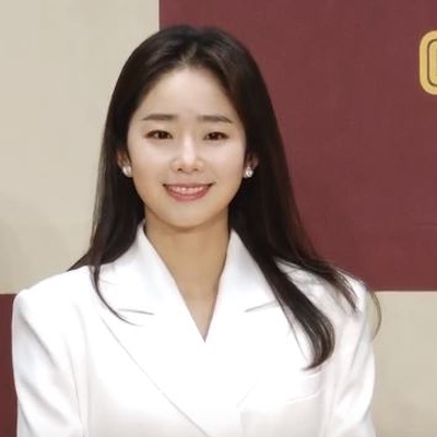 Im Hwa-young Autograph Profile
