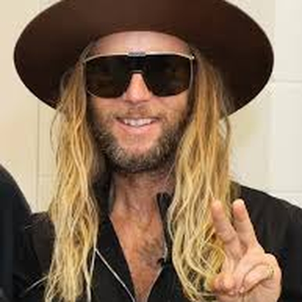Greg Cipes
