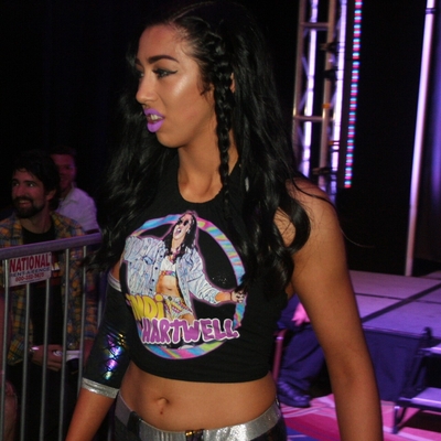 Indi Hartwell Autograph Profile