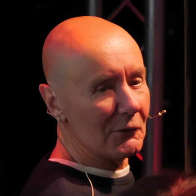 Irvine Welsh Autograph Profile