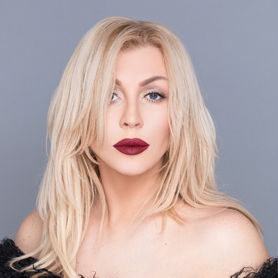 Iryna Bilyk Autograph Profile