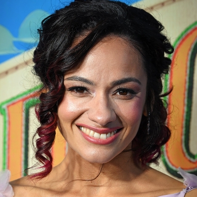Isabelle McCalla Autograph Profile