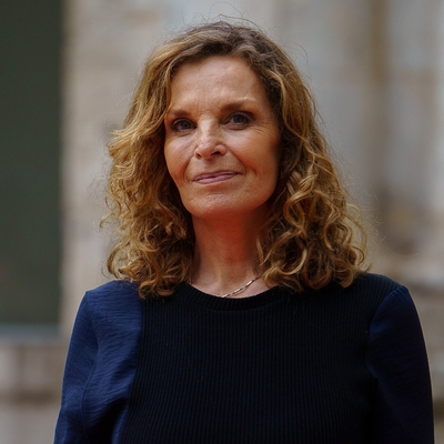 Isabelle Renauld Autograph Profile