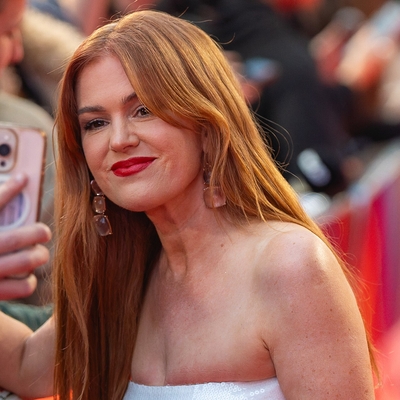 Isla Fisher Autograph Profile
