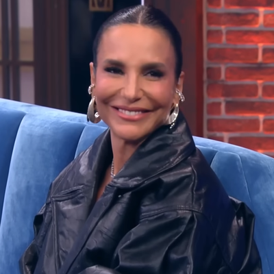 Ivete Sangalo Autograph Profile