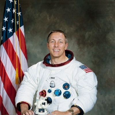 Jack Swigert Autograph Profile