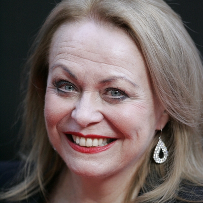 Jacki Weaver Autograph Profile