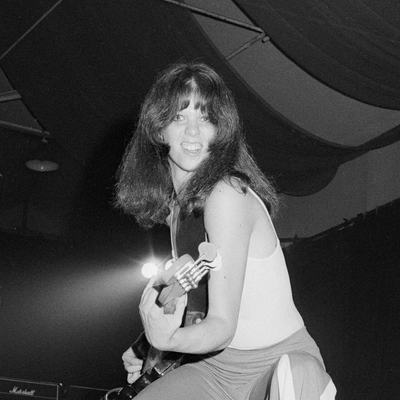 Jackie Fox Autograph Profile