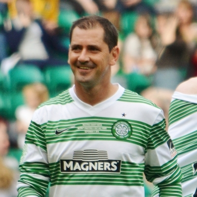 Jackie McNamara Autograph Profile
