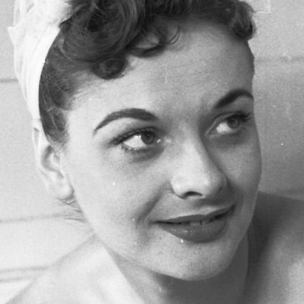 Jacqueline Hill