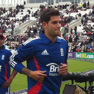 Jade Dernbach Autograph Profile