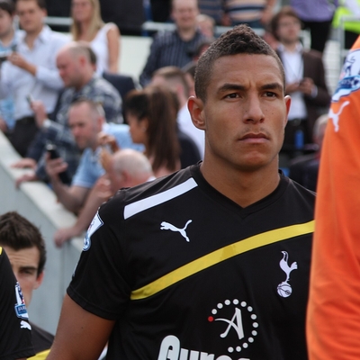 Jake Livermore Autograph Profile
