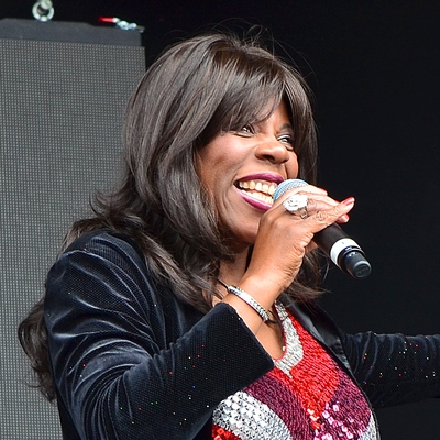 Jaki Graham Autograph Profile