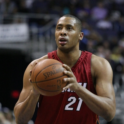 Jamaal Magloire Autograph Profile