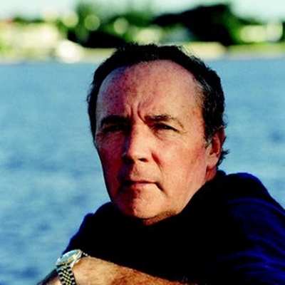 James Patterson Autograph Profile
