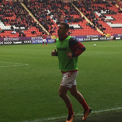 Jason Pearce Autograph Profile