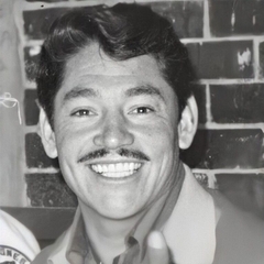 Javier Solís