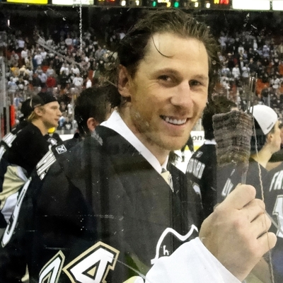 Jay McKee Autograph Profile