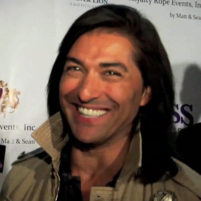 Jay Tavare Autograph Profile