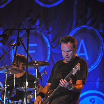 Jeff Ament Autograph Profile