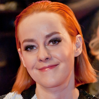 Jena Malone Autograph Profile