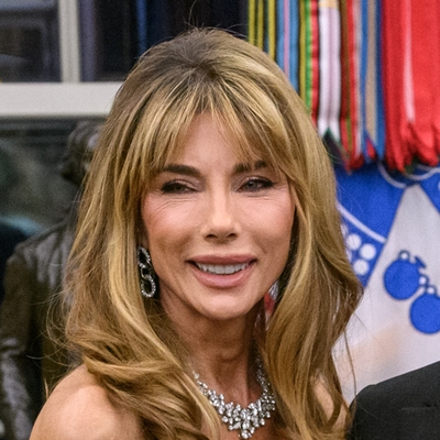 Jennifer Flavin Autograph Profile