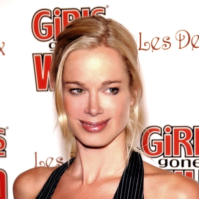 Jennifer Gareis Autograph Profile