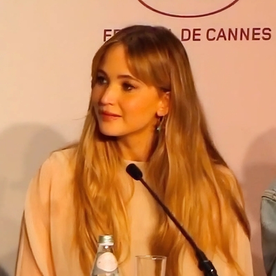 Jennifer Lawrence Autograph Profile