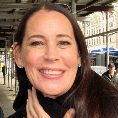Jennifer Schwalbach Smith Autograph Profile