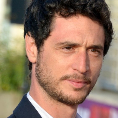 Jérémie Elkaïm Autograph Profile