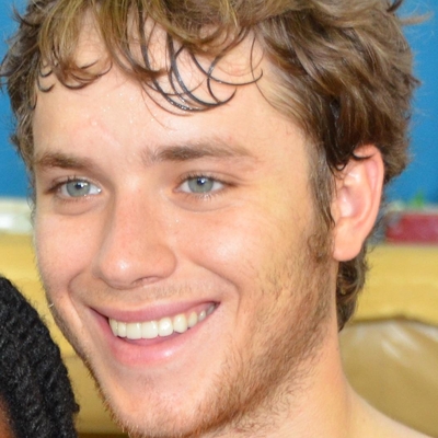 Jeremy Sumpter Autograph Profile