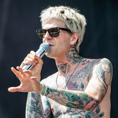 Jesse James Rutherford Autograph Profile