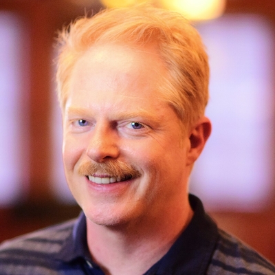 Jesse Tyler Ferguson Autograph Profile