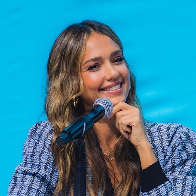 Jessica Alba Autograph Profile
