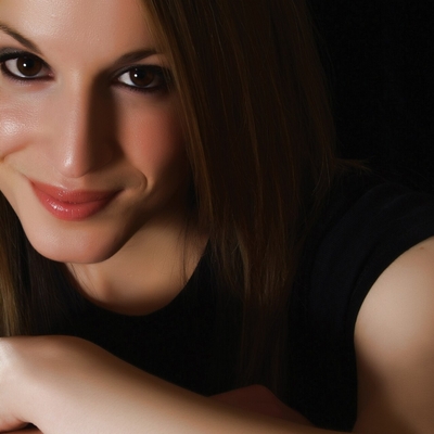 Jessica Garlick Autograph Profile