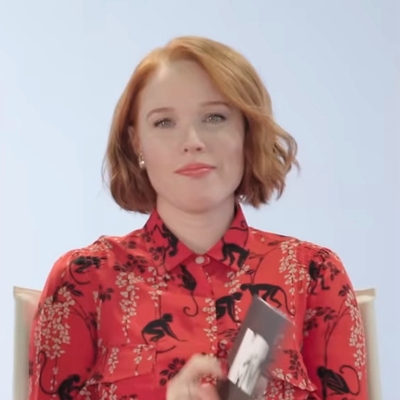 Jessica Keenan Wynn Autograph Profile