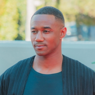 Jessie T. Usher Autograph Profile