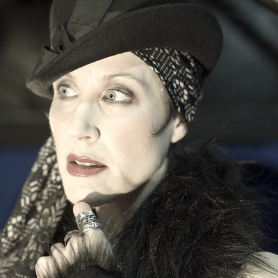 Jill Tracy Autograph Profile