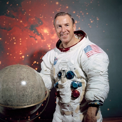 Jim Lovell Autograph Profile