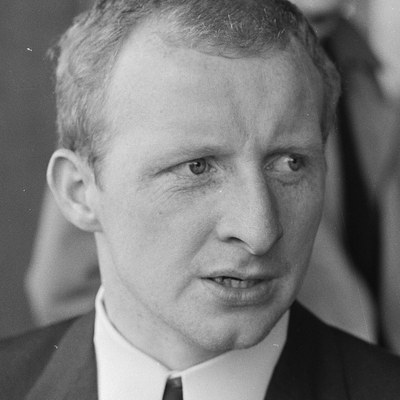Jimmy Johnstone Autograph Profile