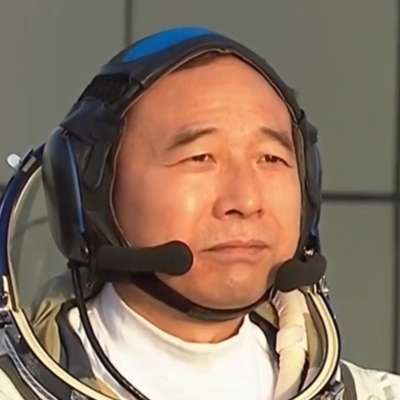 Jing Haipeng Autograph Profile