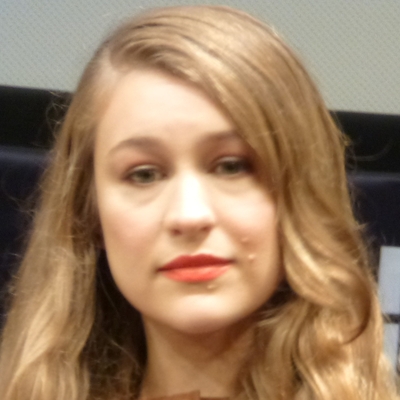 Joanna Newsom Autograph Profile